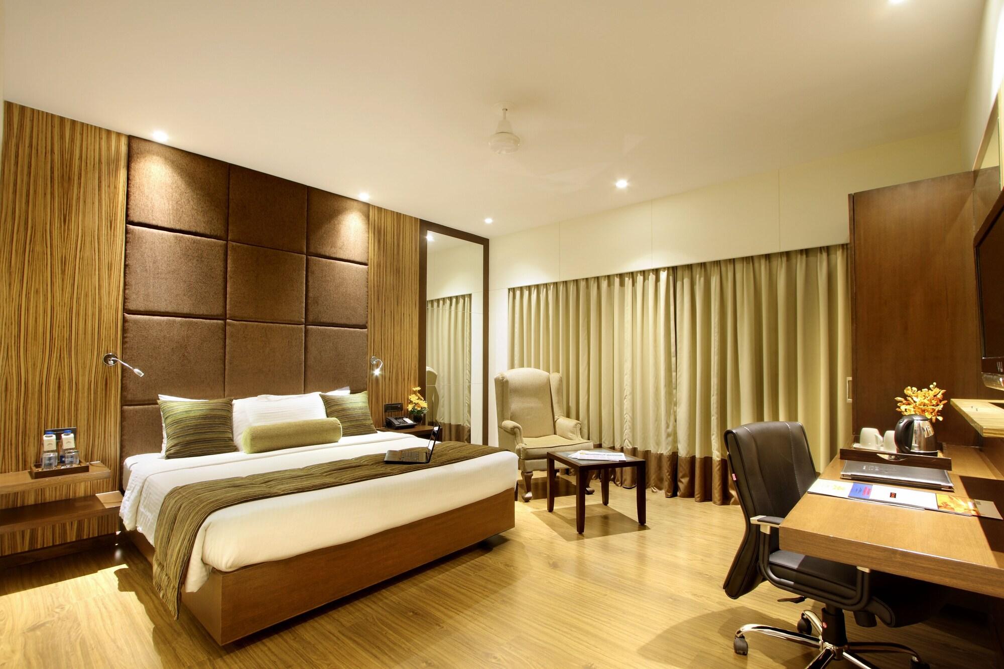 Hotel Express Towers Vadodara Exterior foto